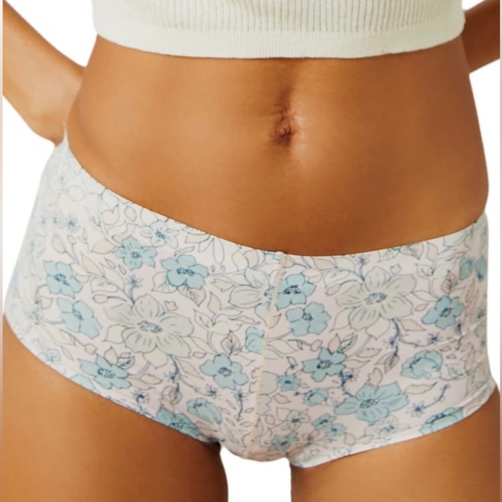 NEW NWT Free People Intimately “Make it Happen” floral boyshort Small soft combo